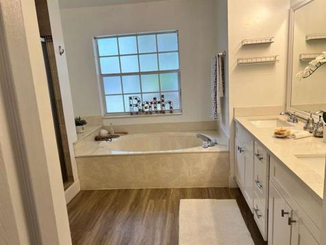 1372 Bayview Circle Weston FL 33326