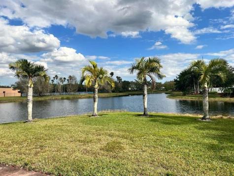 1372 Bayview Circle Weston FL 33326