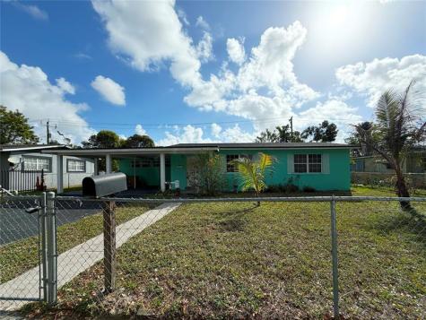 19341 NE 1st Place Miami FL 33179