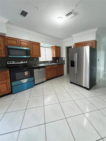 19341 NE 1st Place Miami FL 33179