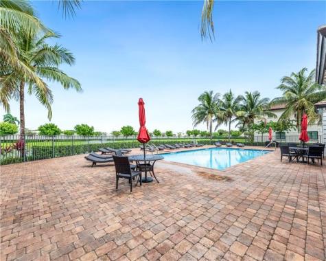 4230 N Dixie Highway Oakland Park FL 33334