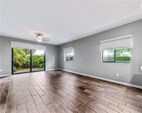 4230 N Dixie Highway Oakland Park FL 33334