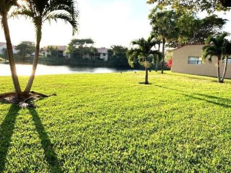317 Lake Evelyn Drive West Palm Beach FL 33411
