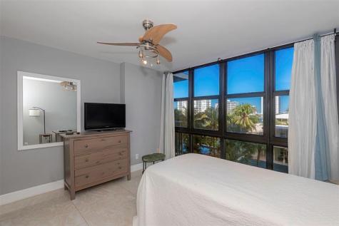 2017 S Ocean Drive Hallandale Beach FL 33009