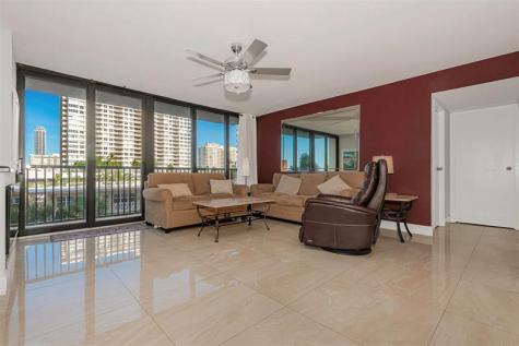2017 S Ocean Drive Hallandale Beach FL 33009