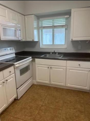 332 SW 2nd Place Pompano Beach FL 33060