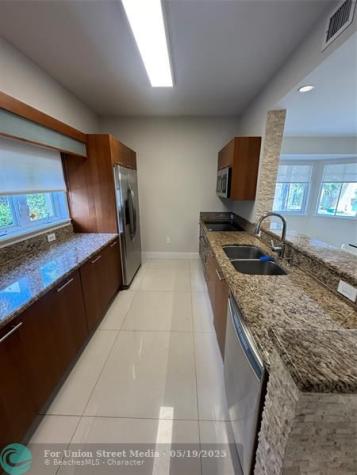 2710 NE 184th Terrace Aventura FL 33160