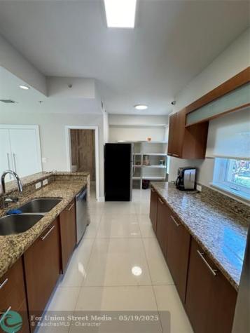 2710 NE 184th Terrace Aventura FL 33160
