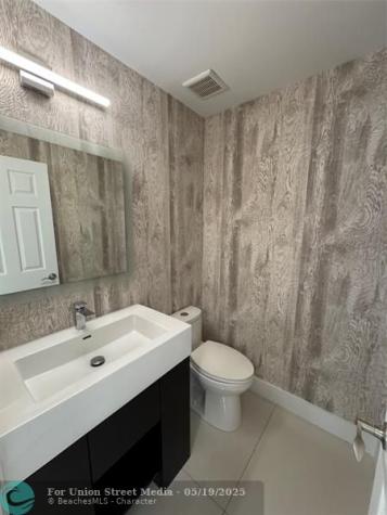 2710 NE 184th Terrace Aventura FL 33160