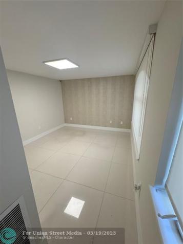 2710 NE 184th Terrace Aventura FL 33160