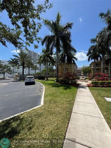 2710 NE 184th Terrace Aventura FL 33160