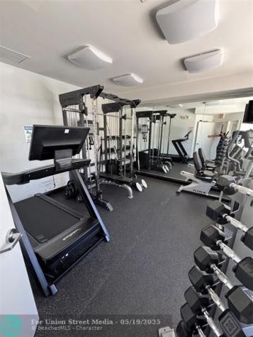 2710 NE 184th Terrace Aventura FL 33160