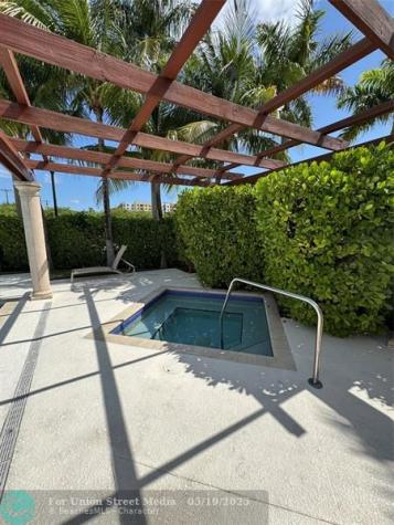 2710 NE 184th Terrace Aventura FL 33160