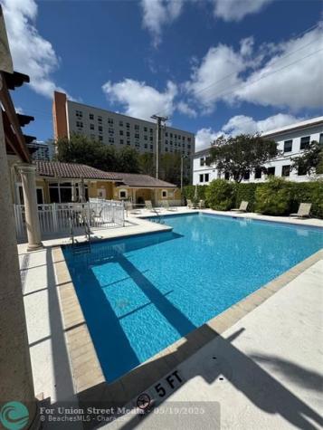 2710 NE 184th Terrace Aventura FL 33160