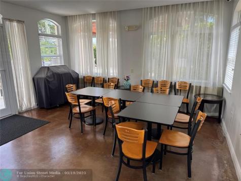 2710 NE 184th Terrace Aventura FL 33160