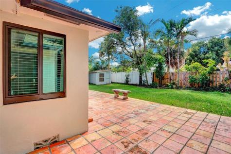 3208 Beacon Street Pompano Beach FL 33062