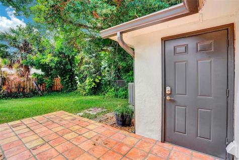 3208 Beacon Street Pompano Beach FL 33062