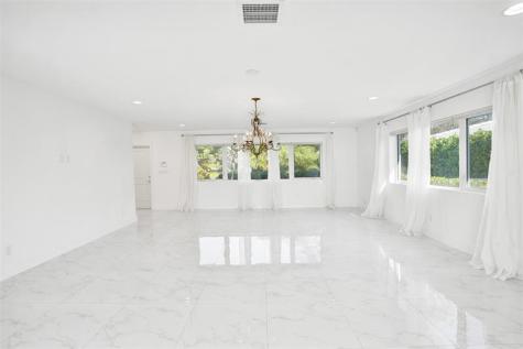 26 Cayuga Road Sea Ranch Lakes FL 33308
