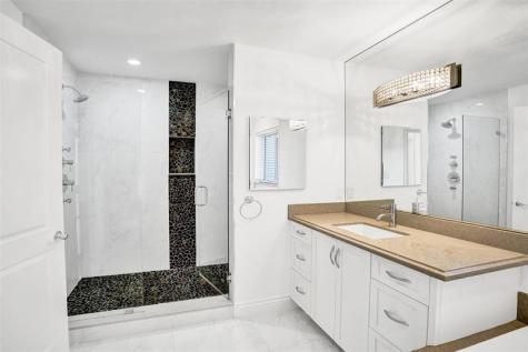 26 Cayuga Road Sea Ranch Lakes FL 33308