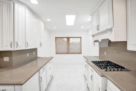 26 Cayuga Road Sea Ranch Lakes FL 33308