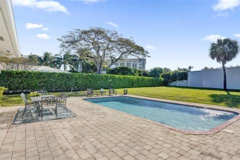 26 Cayuga Road Sea Ranch Lakes FL 33308