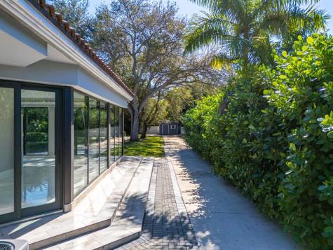 10270 SW 58th Street Miami FL 33173