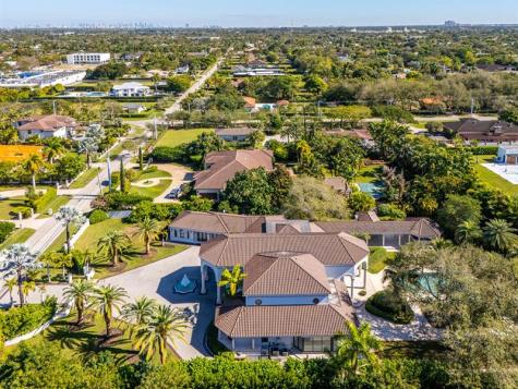 10270 SW 58th Street Miami FL 33173