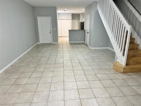 4219 SE Vineyard Weston FL 33332