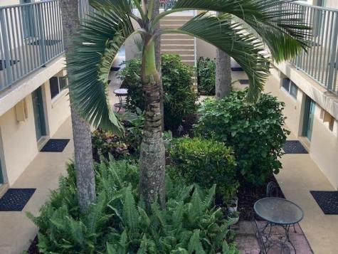 2300 SE 2nd Street Pompano Beach FL 33062