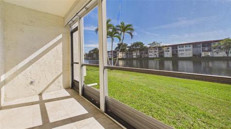 381 S Hollybrook Drive Pembroke Pines FL 33025