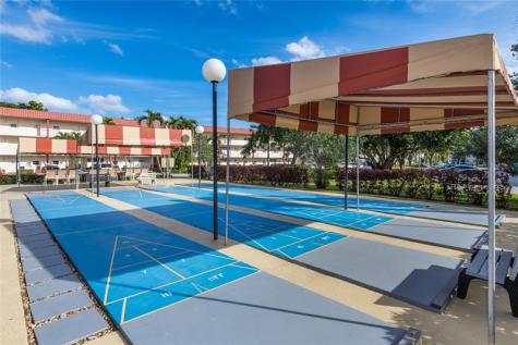 381 S Hollybrook Drive Pembroke Pines FL 33025