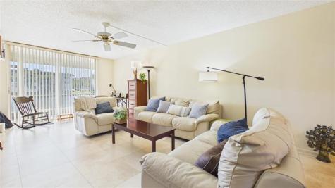 381 S Hollybrook Drive Pembroke Pines FL 33025