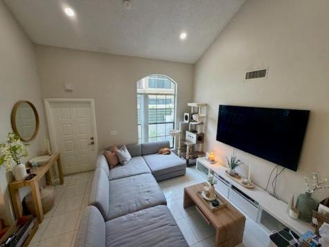 21204 Harbor Way Aventura FL 33180