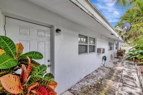 4548 N Ocean Lauderdale By The Sea FL 33313