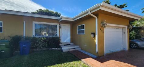 808 NE 7th Street Hallandale Beach FL 33009