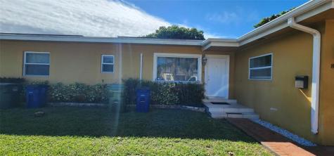 808 NE 7th Street Hallandale Beach FL 33009