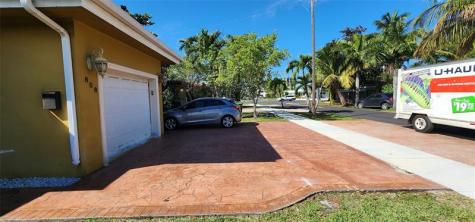 808 NE 7th Street Hallandale Beach FL 33009