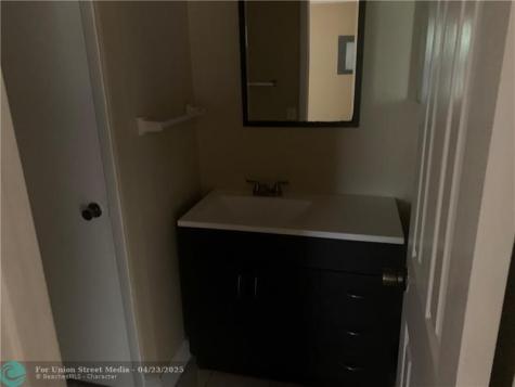 4341 W Mcnab Road Pompano Beach FL 33069