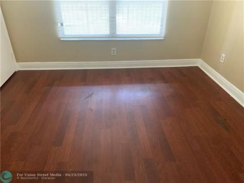 4341 W Mcnab Road Pompano Beach FL 33069