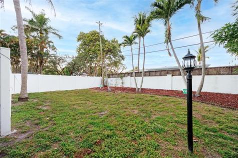 413 SE 16th Street Fort Lauderdale FL 33316