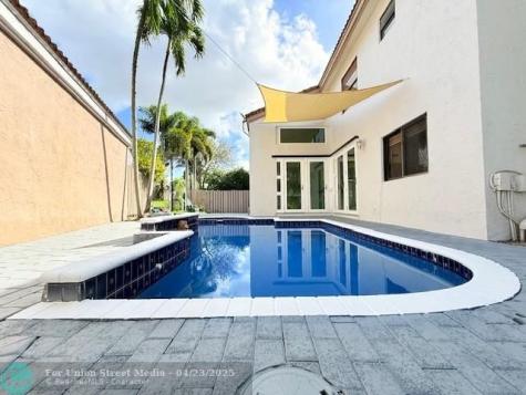 10661 NW 17th Place Plantation FL 33322