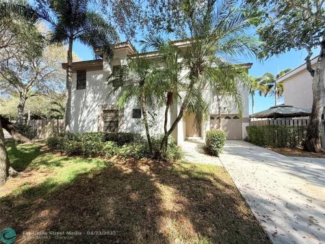 10661 NW 17th Place Plantation FL 33322