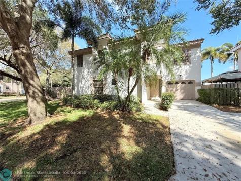 10661 NW 17th Place Plantation FL 33322
