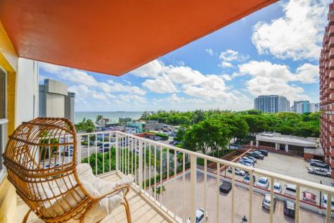 3000 E Sunrise Boulevard Fort Lauderdale FL 33304