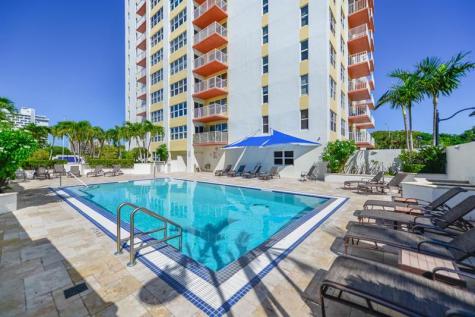 3000 E Sunrise Boulevard Fort Lauderdale FL 33304