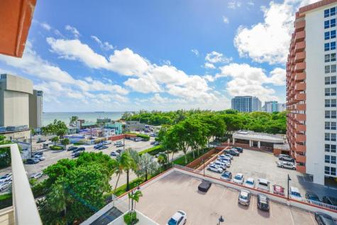 3000 E Sunrise Boulevard Fort Lauderdale FL 33304