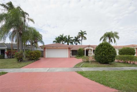 1261 Rodman Street Hollywood FL 33019