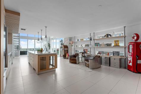 1040 Biscayne Boulevard Miami FL 33132