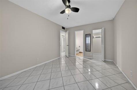 5300 Washington Street Hollywood FL 33021