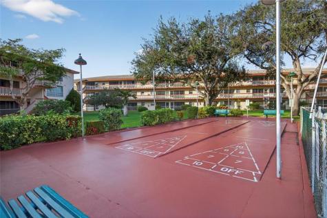 5300 Washington Street Hollywood FL 33021